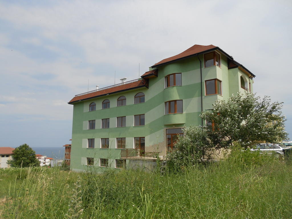 Family Hotel Amore Byala  Exterior photo