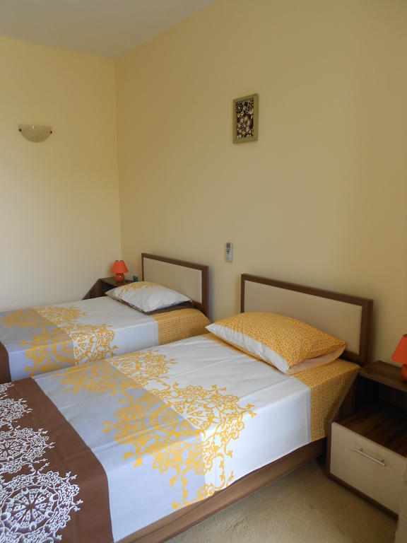 Family Hotel Amore Byala  Room photo