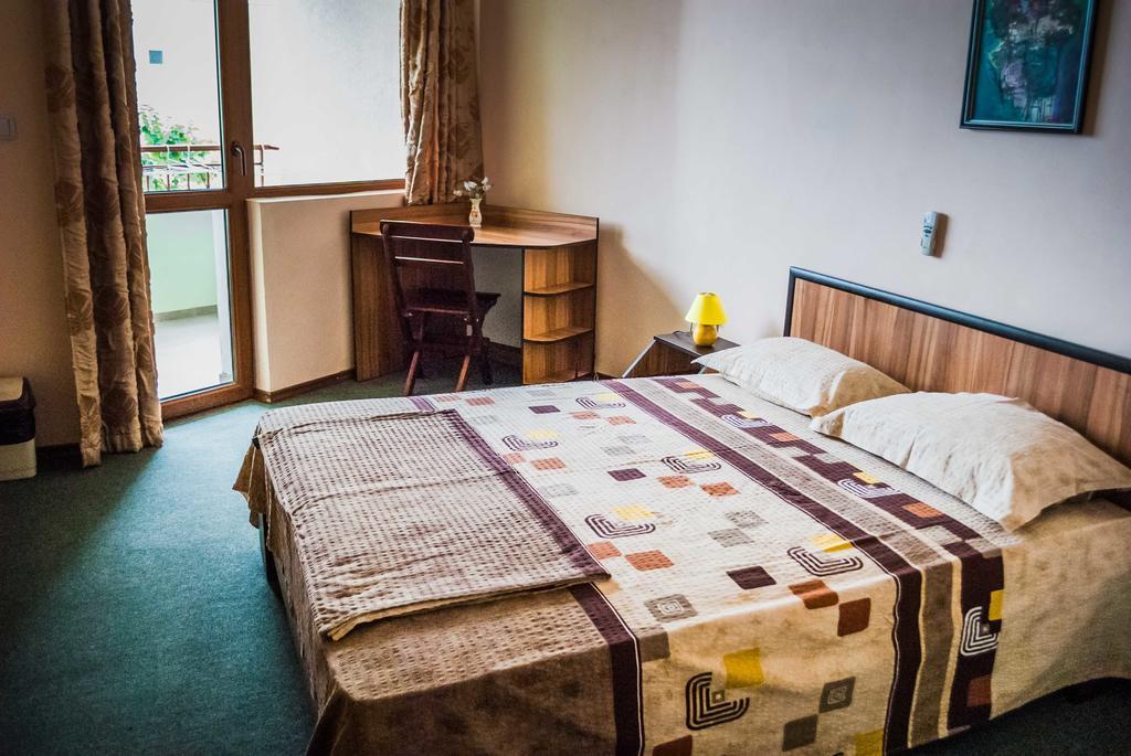 Family Hotel Amore Byala  Exterior photo