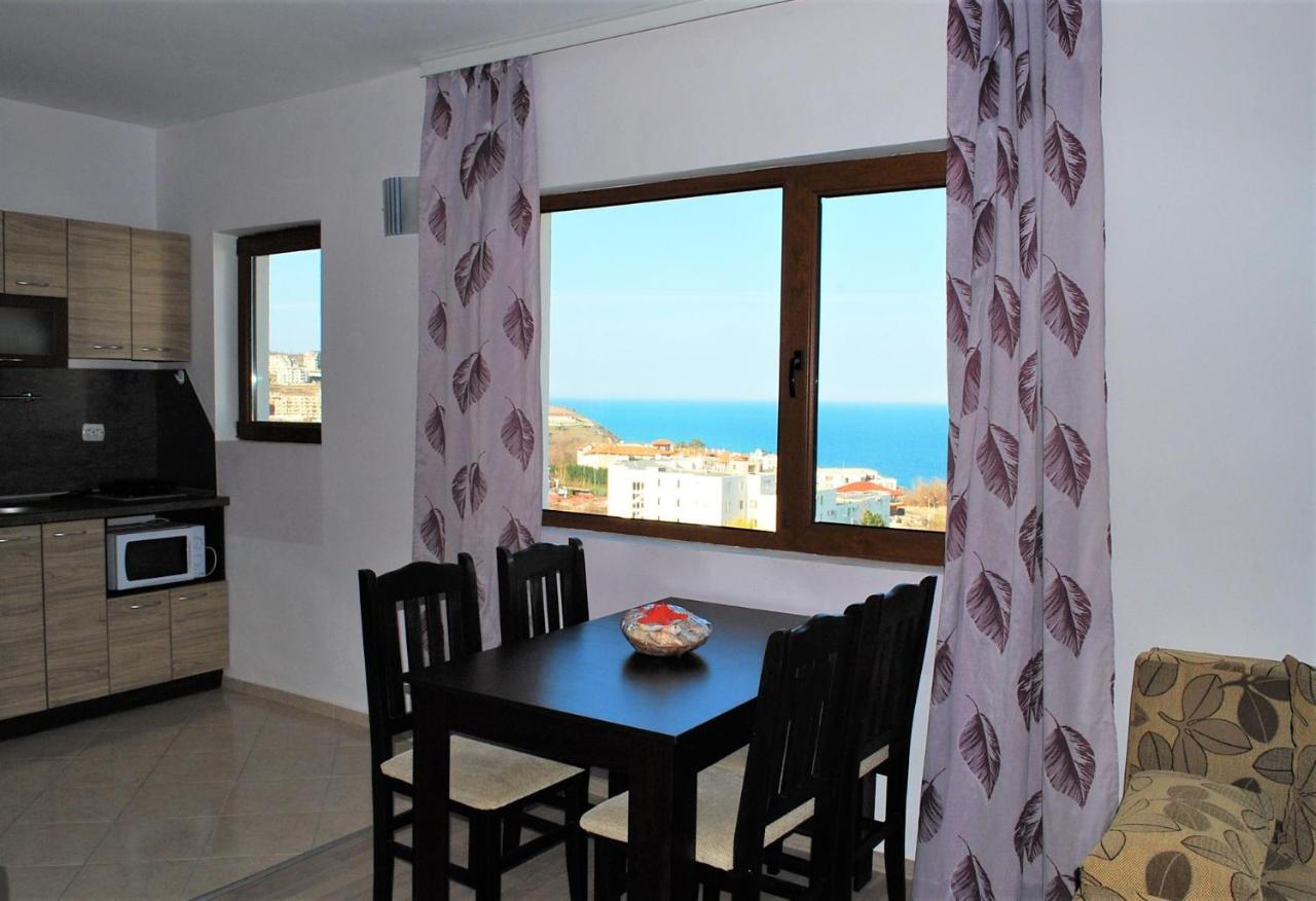 Family Hotel Amore Byala  Exterior photo