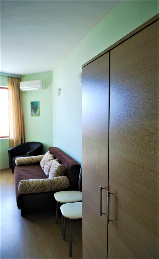 Family Hotel Amore Byala  Exterior photo