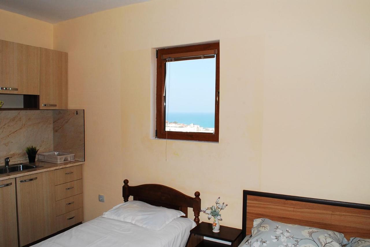 Family Hotel Amore Byala  Exterior photo