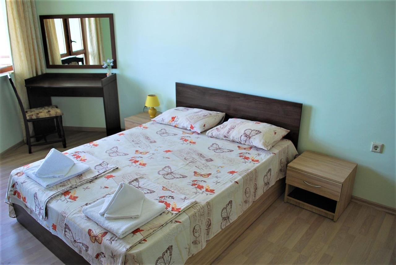 Family Hotel Amore Byala  Exterior photo