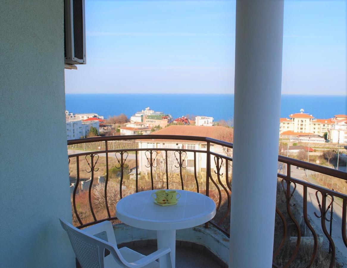 Family Hotel Amore Byala  Exterior photo
